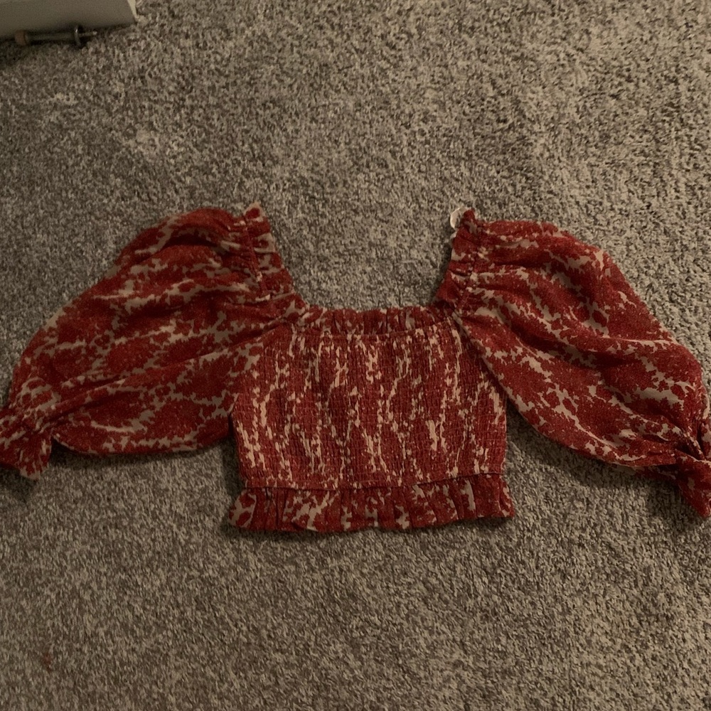 Hello molly crop top